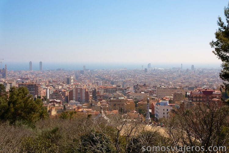 Vista de Barcelona desde las alturas. Park Güell