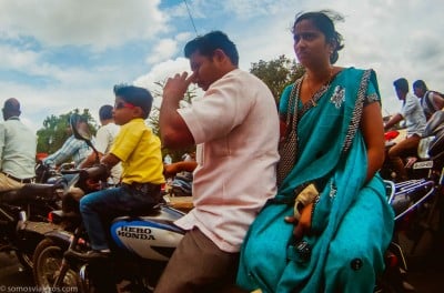 Fotografías con historia. Transporte familiar en India
